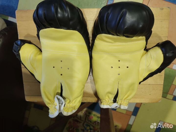 Боксерские перчатки детские