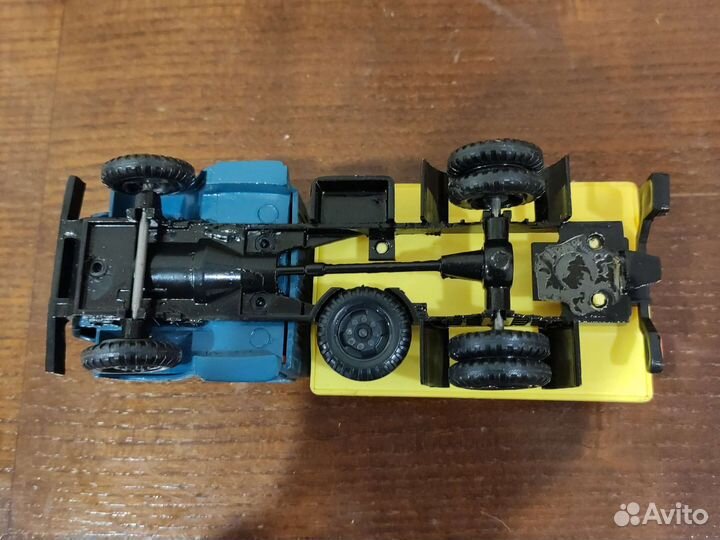 Модель грузовика 1:43 ЗИЛ 4331 и Урал 55571 СССР