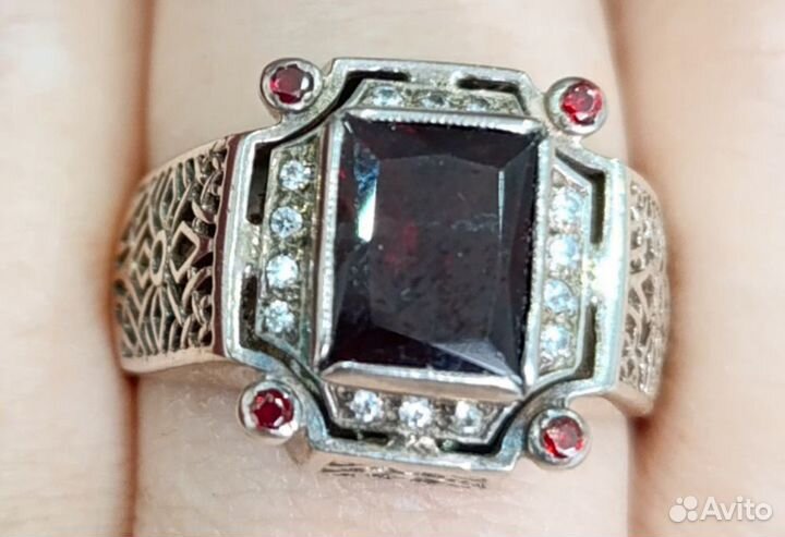 Мужской перстень серебро с камнями
