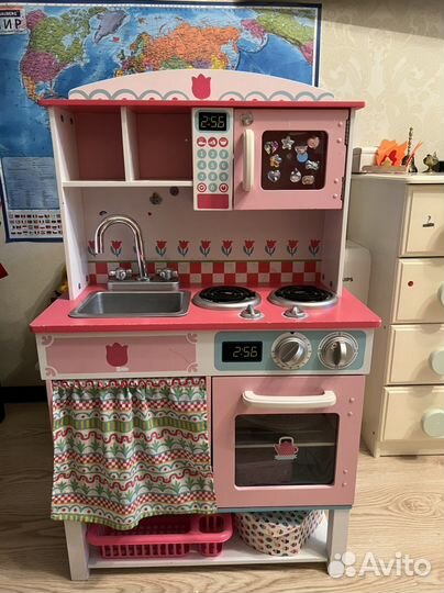 Детская деревянная кухня