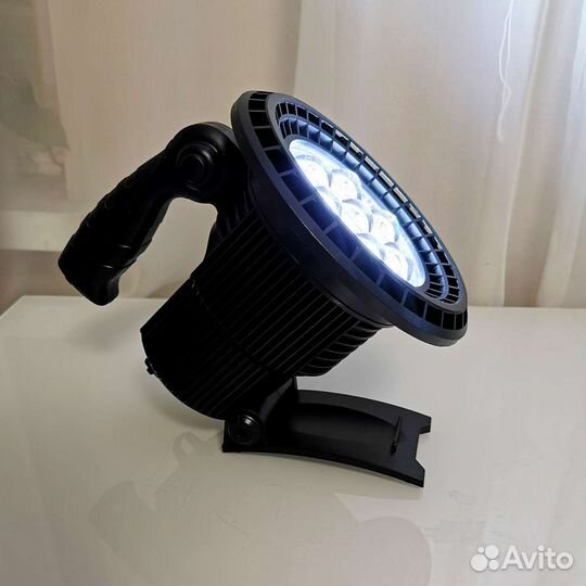 Фонарь прожектор рассеянный свет