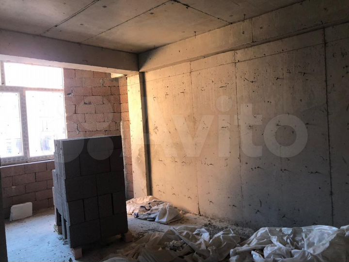 2-к. квартира, 73 м², 4/10 эт.