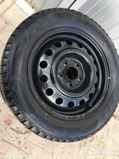 Hankook Winter I'Cept IZ2 205/60 R16 92T