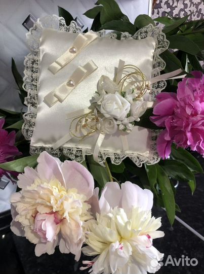 Подушечка декоративная