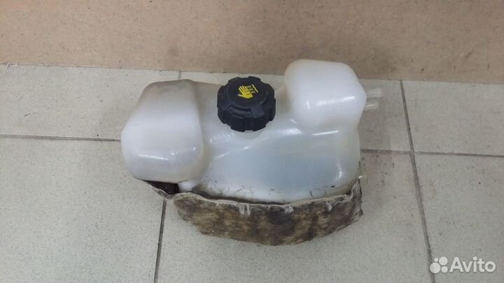 Расширительный бачок ваз 2110