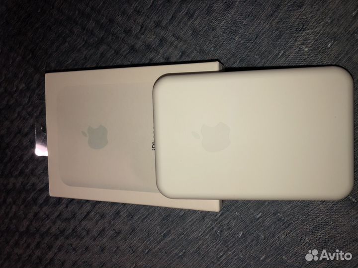 Magsafe battery pack