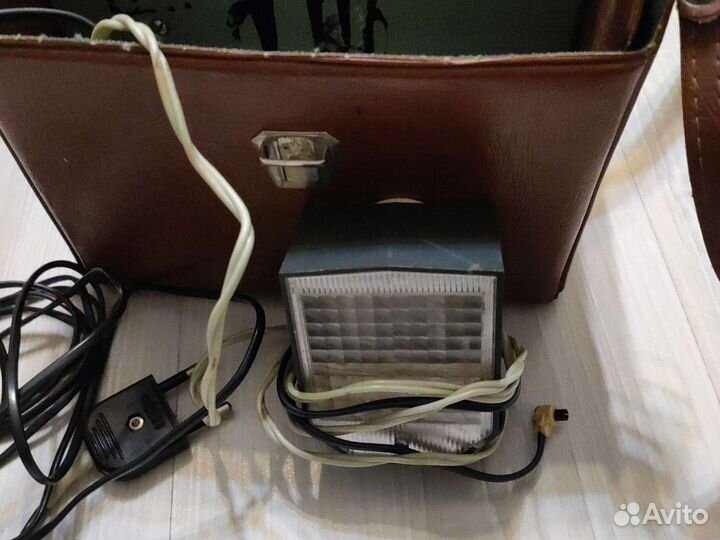 Фотоаппарат Зенит е, Киев 30, Олимпус,вспышка. лот