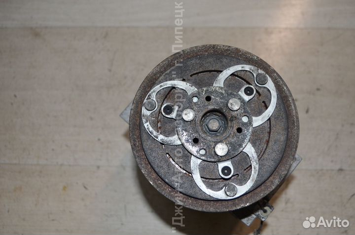 Компрессор кондиционера Volvo V70 XC70 S70 1998г