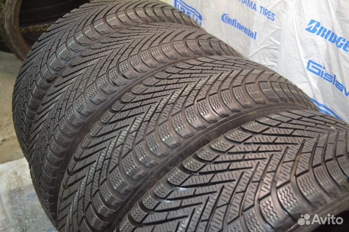 Pirelli Cinturato Winter 215/60 R17 96T