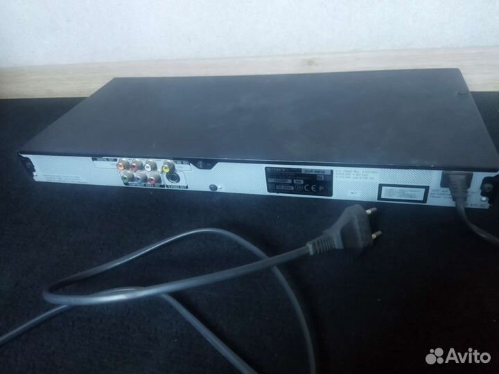 DVD плеер Sony DVP-NS36
