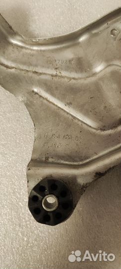 Крепление блока abs Bmw 5 G30 6861631
