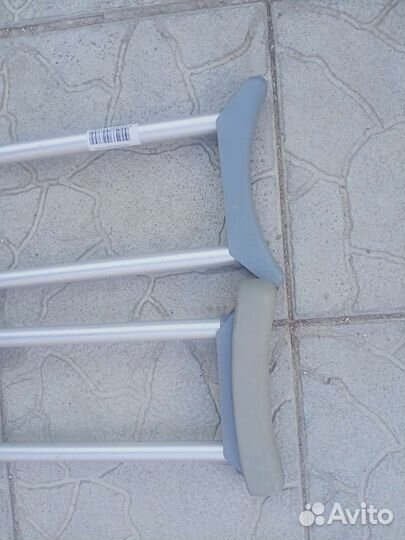 Костыли подмышечные