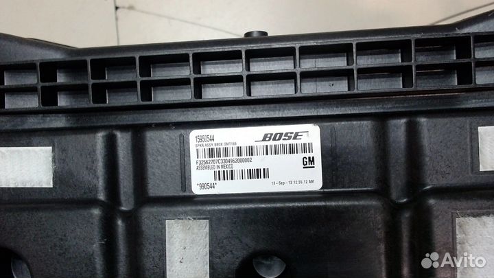 Сабвуфер Cadillac SRX, 2014