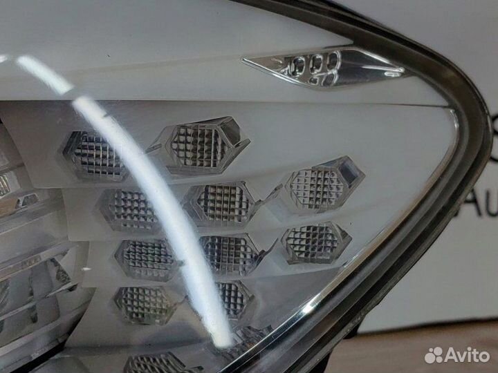 Фара биксеноновая адаптивная передняя левая Bmw 5