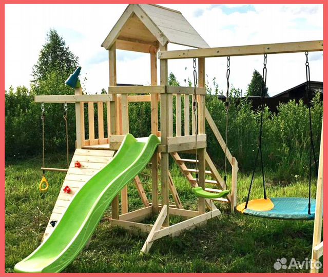 Детская игровая площадка с горкой