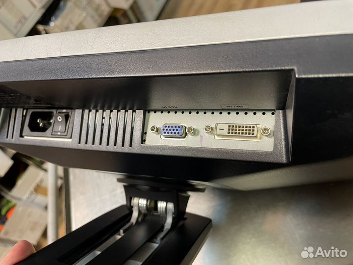 Монитор Samsung SyncMaster 205BW 20