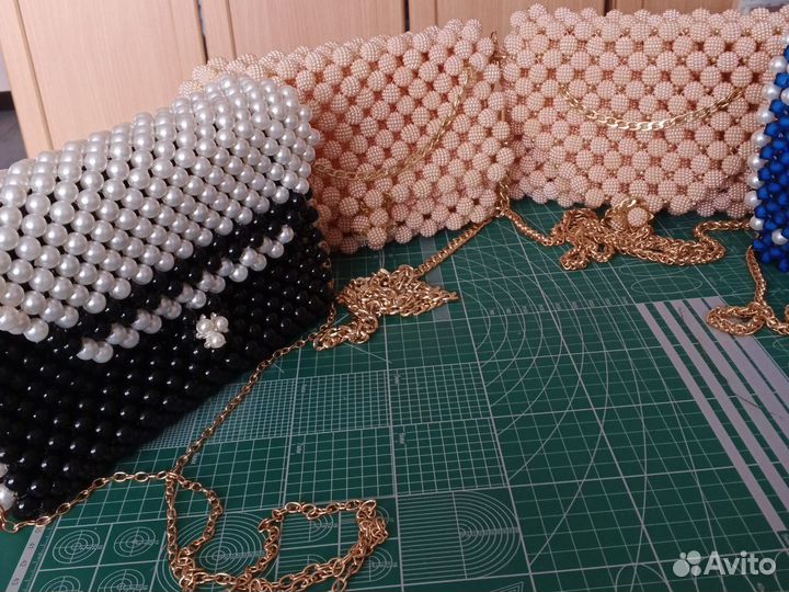 Сумочки и клатчи из бусин