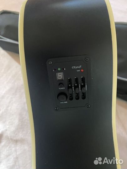 Электро-акустическая гитара