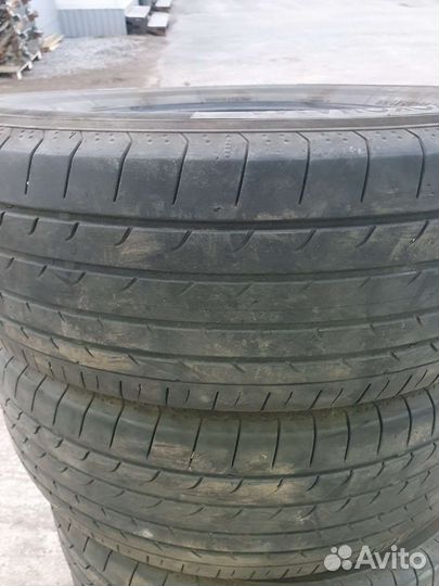 Yokohama BluEarth RV-02 225/65 R17 106V