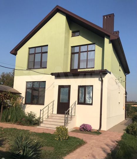 Дом 200 м² на участке 11 сот.