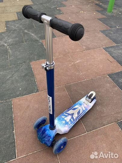 Самокат Reaction Mic трехколесный детский до 50 кг