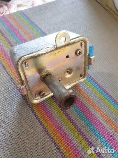 Двигатель привода вертел для электроплиты