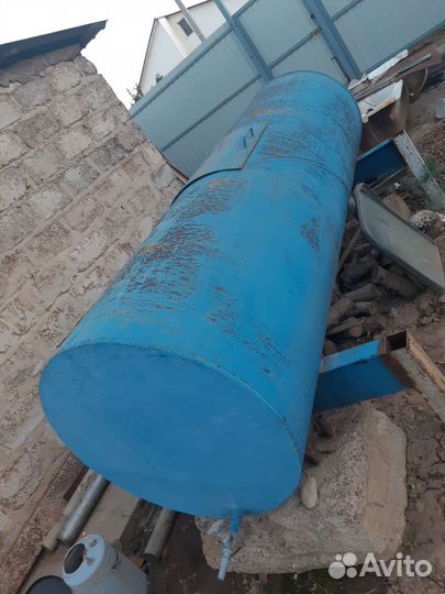 Емкость для воды металлическая