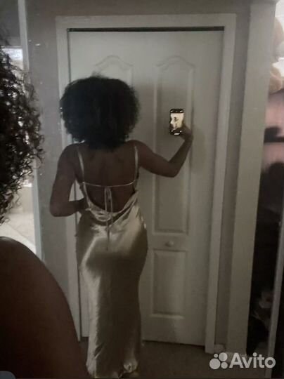 Вечернее платье