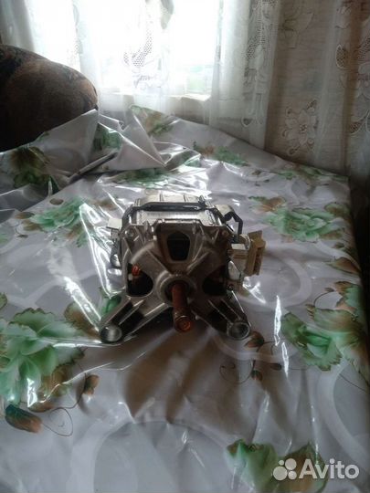 Двигататель стиральной машины