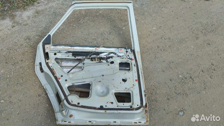 Двери на ваз 2110