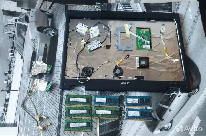 Крышка матрицы и другие запчасти для ноутбуков