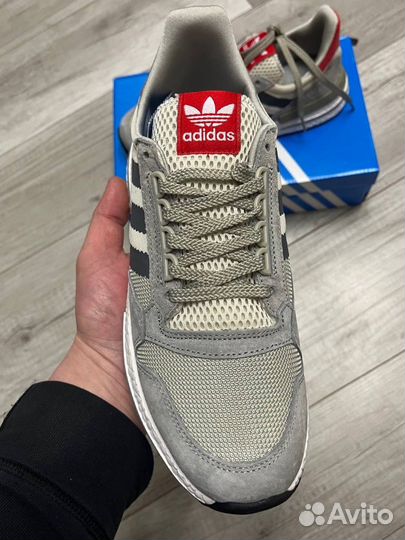 Кроссовки adidas