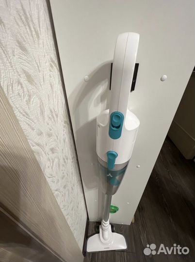 Вертикальный пылесос новый