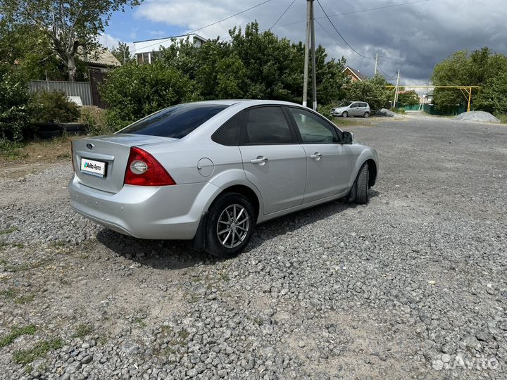 Ford Focus 1.6 МТ, 2010, 179 800 км