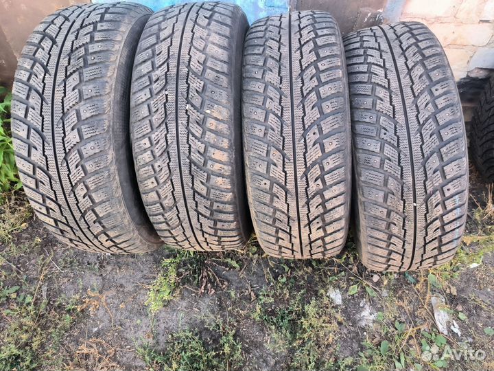 Marshal I'Zen RV Stud KC16 255/65 R17 110T