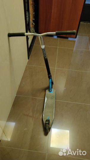 Продам самокат трюковой