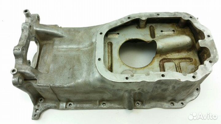 Поддон Mitsubishi Diamante F31A 6G73