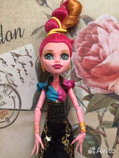 Эксклюзивная кукла монстр хай Джи джи Грант
