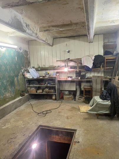 Гараж, > 30 м²
