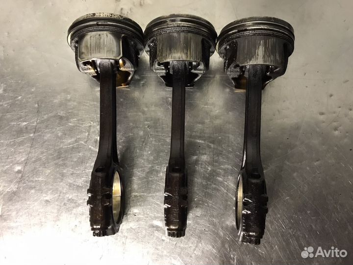 Шатун+поршень VAG 1.4 TSI Skoda Audi Volkswagen