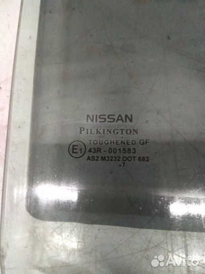 Стекло двери заднее правое Nissan Note E11 1.6