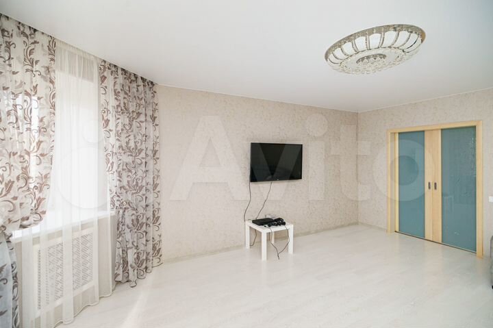 3-к. квартира, 98 м², 8/14 эт.