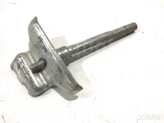 Фиксатор аккумулятора Volkswagen Touareg