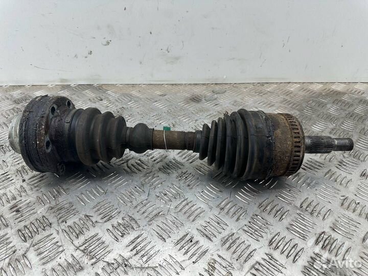 Полуось передняя Mercedes-Benz Vito W638 2002