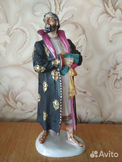 Фарфоровые статуэтки времен СССР