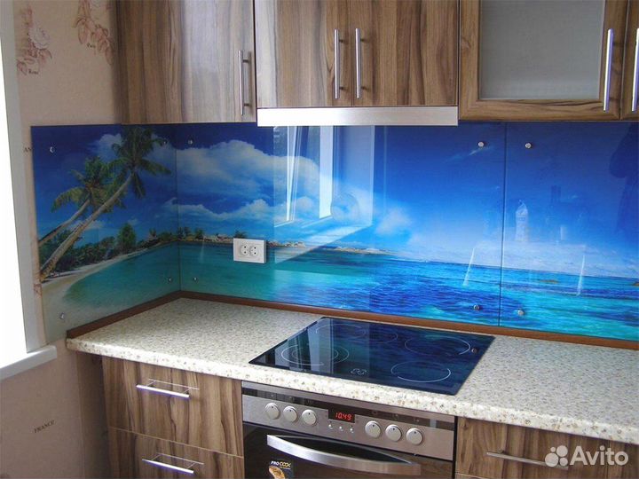 Скинали стеклянный фартук на кухню