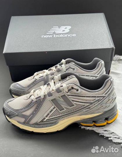 New Balance 1906 Moonrock