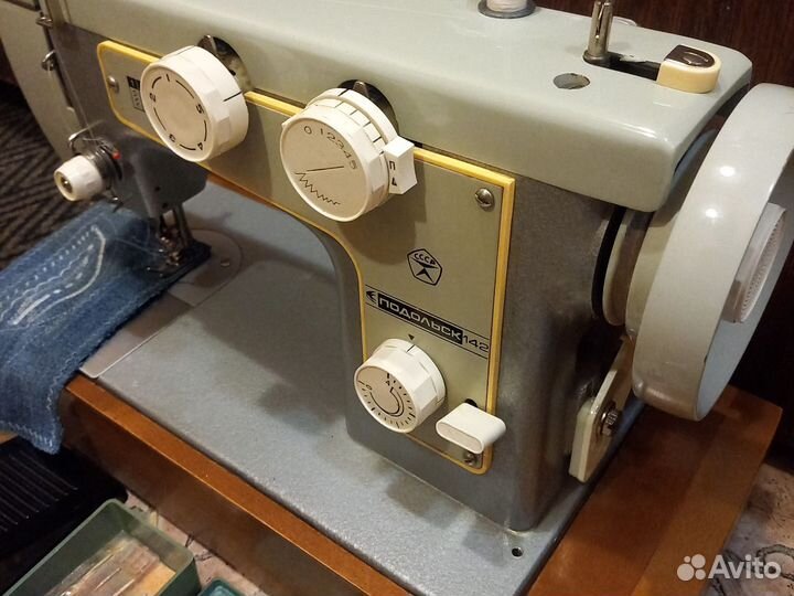 Швейная машина Подольск 142