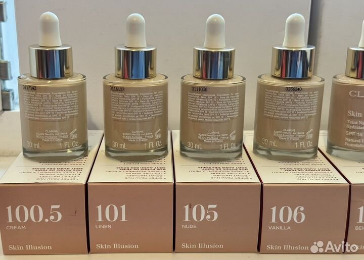 Clarins skin illusion Увлажняющий тональный крем