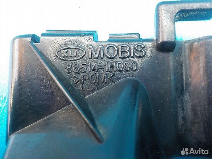 Кронштейн переднего бампера правый KIA Ceed (ED) 2